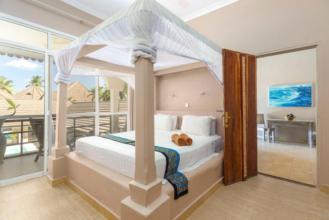 Hotel & 3*